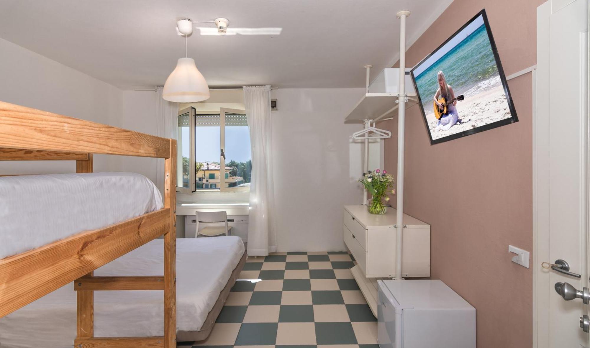 Hotel Happy Marina di Pietrasanta Bagian luar foto