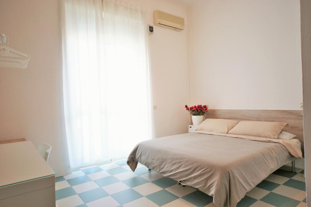 Hotel Happy Marina di Pietrasanta Bagian luar foto